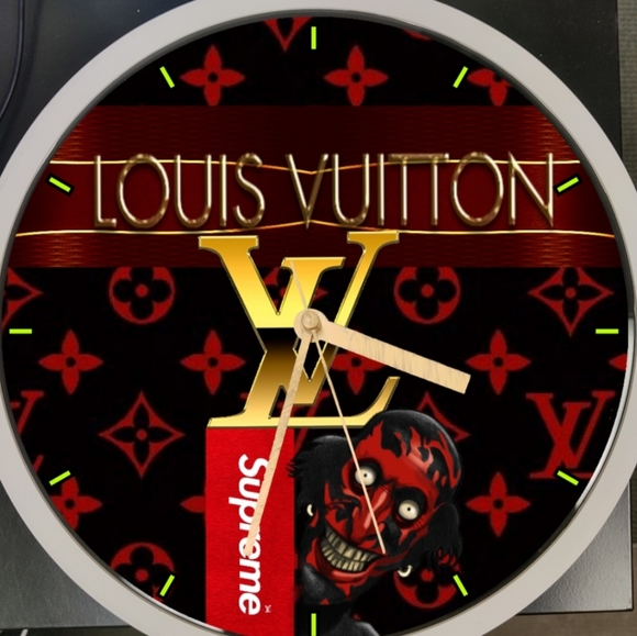 Special Halloween Edition led dance light clock - Picture 2 of 3